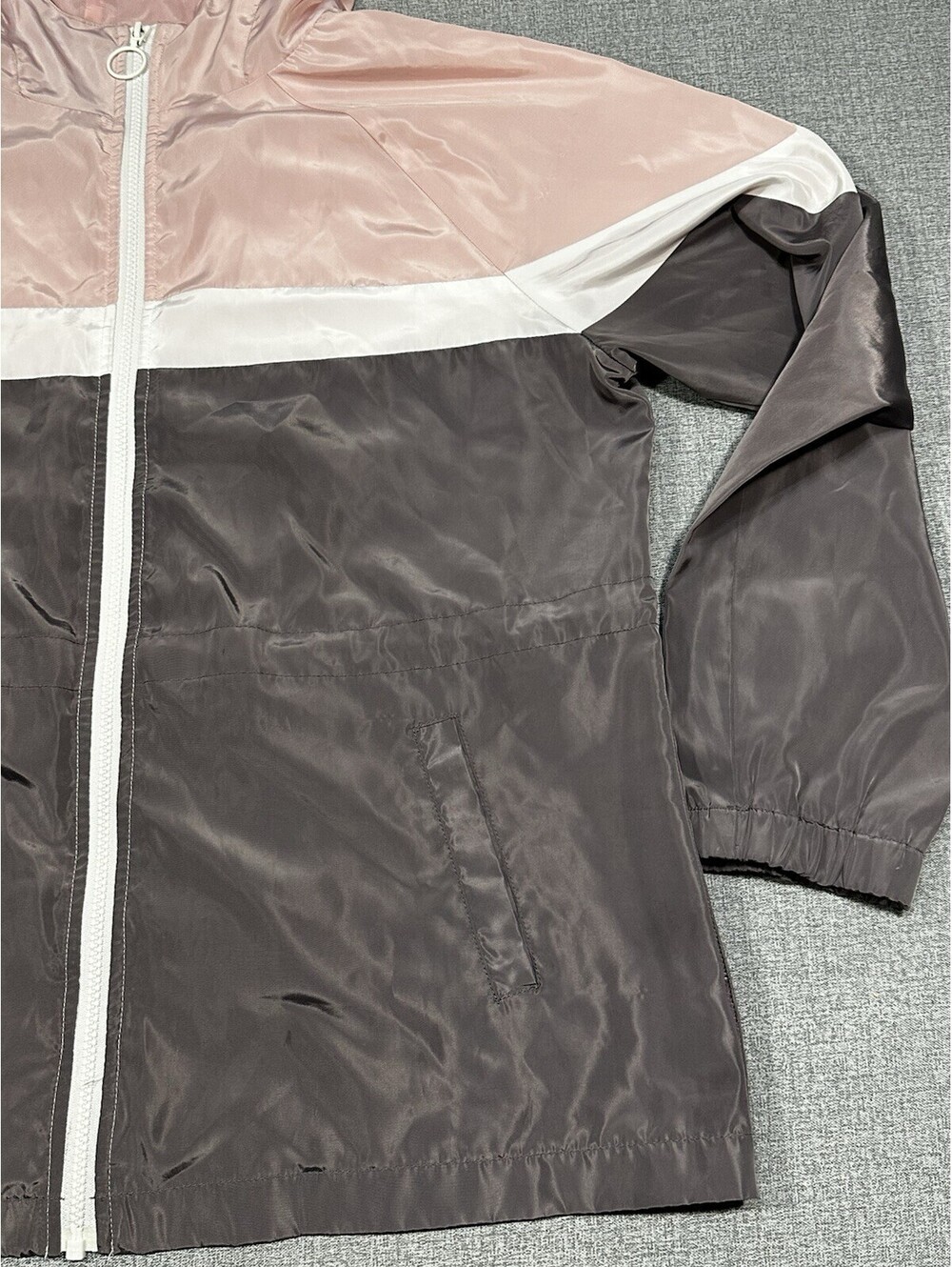 Maurices Colorblock Size M Windbreaker Jacket Pink White Gray Hooded Full Zip - Picture 5 of 14